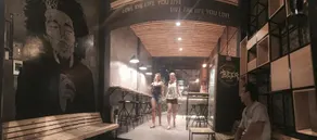 Golden Snake Hostel - Image 2