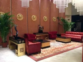 Rising Dragon International Hotel - Image 4