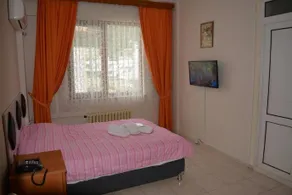 Gure Paris Hotel - Image 5