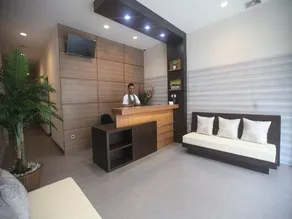 511 Ideal Stay Hotel - Image 2