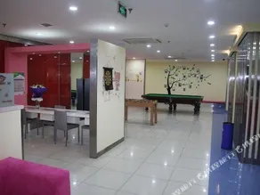 Hi Inn Yantai S. Street - Image 2