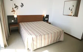 HOTEL FLORA - MONTE REAL - Image 3