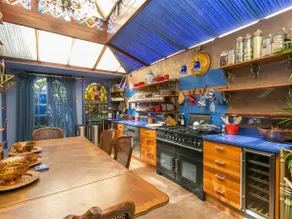 Veeve  2 Bed Maisonette Brook Green West Kensington - Image 5