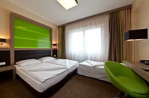 Novum Style Hotel Hamburg - Image 5