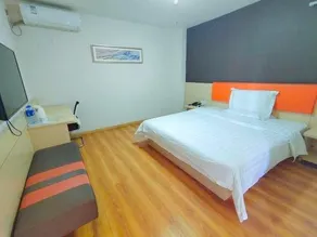 7 Days Inn Hohhot Kaitai Plaza - Image 4