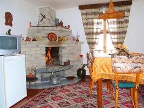 Proinovska House - Image 2