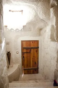 Central Stone House - Image 4