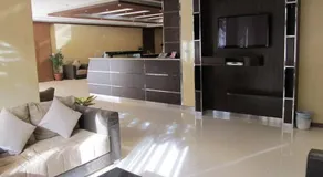 Roseline Hotel Suites - Image 3