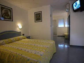 Hotel Crystal Park - Image 3