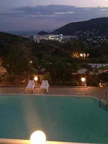 Kymothoi Rooms & Pool Bar - Image 2