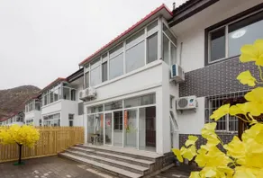Beijing Starlight Villa - Image 1