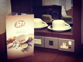 511 Ideal Stay Hotel - Image 3