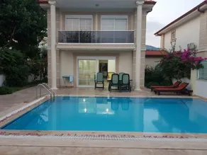 Villa Pera - Image 1