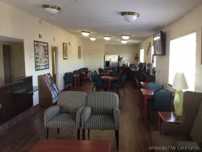 Red Roof Inn Los Banos - Image 3