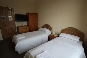 Station Hotel - Image 5