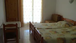 Mouroukis Rooms - Image 4