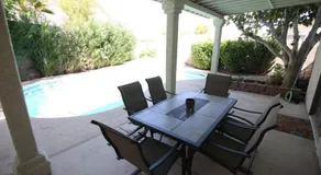 Brilliant 4 Bedroom House With Pool! - Image 2