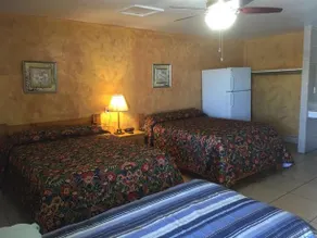 La Fonda Motel - Image 2