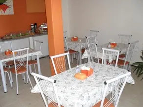 Avenida Praia - Image 3