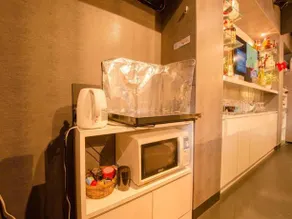 The Bar and Theater Party House - Image 4