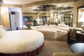 Paradise Stream Resort - Image 2