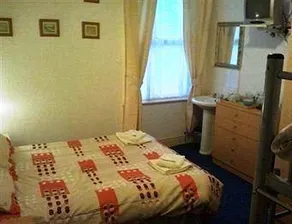 Brooklyn Guest House - Image 5