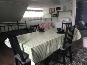 Box Bed and Breakfast - Image 4