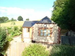 Clock Cottage Warminster - Image 1