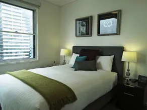 Alpha Apartments Melbourne - Image 3