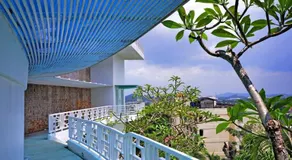 Hilltop Wellness Resort - Image 2