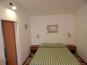 Apartment Tomato - Image 4