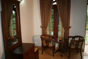 French Villa - Image 4
