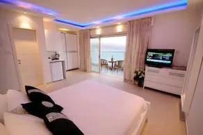 Coral Beach Pearl Guest House - Image 5