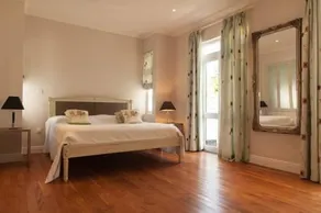 View Beach Villa - Image 4