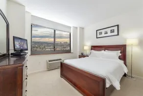 Washington Street Apartments at Monaco - Image 2