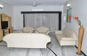 Princess Square Serviced Apartment - Image 4