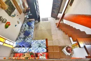 Casa Amarela Praia das Palmeiras - Image 2