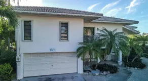 371 pool for you - 3 Br home by RedAwning - Image 2