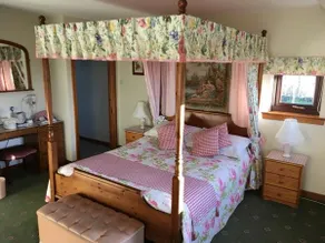 Lumsdaine House Bed & Breakfast - Image 2