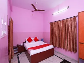 Chandra Guest House by OYO - Image 1