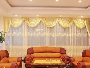 V8 Hotel - Image 3