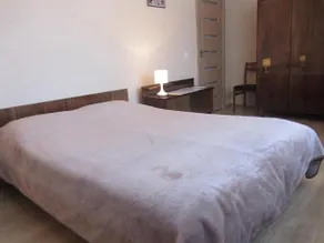 Cozy Room near City Center - Image 5