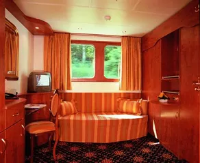 Crossgates Hotelship 4 Star Frankfurt - Image 2