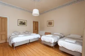 Pitt Street Apartments - Image 5