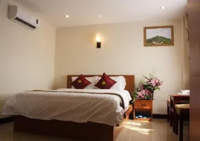 Galaxy Hotel - Image 3