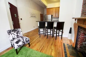 Luxury Suites Upper West Brownstone - Image 5
