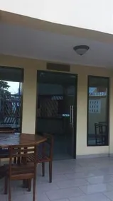 Race Inn Hotel - Image 2