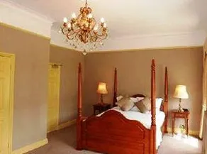 Hilden House - Image 3
