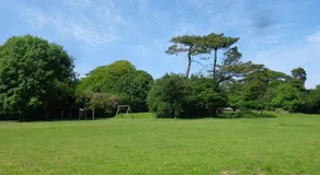 28 Yew Lodge - Image 5