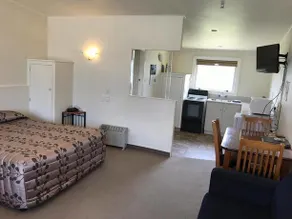Alpine Motel - Image 4